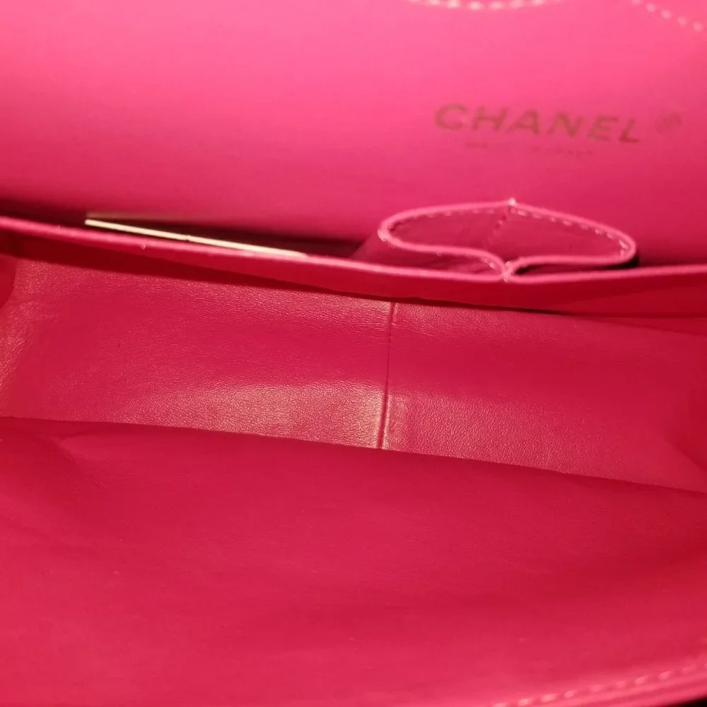 Authentic Chanel Red Patent Leather Jumbo Classic Double Flap Chain Shoulderbag